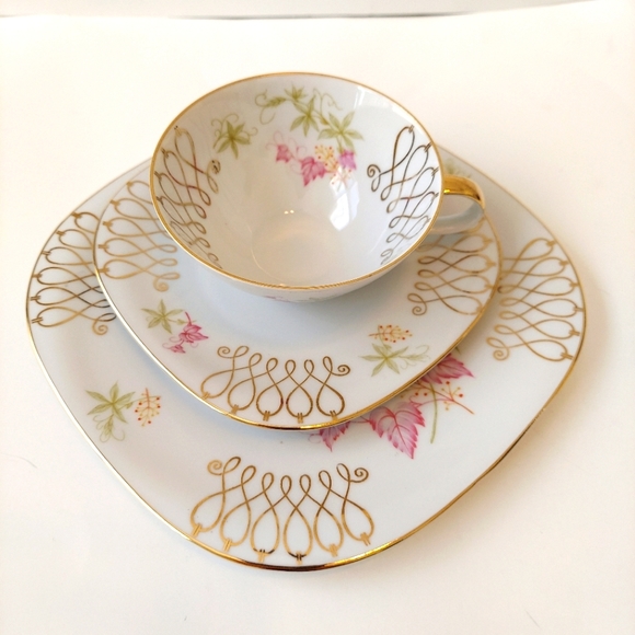 Wunsiedel Other - Vintage Wunsiedel Trio Tea Cup Saucer Plate